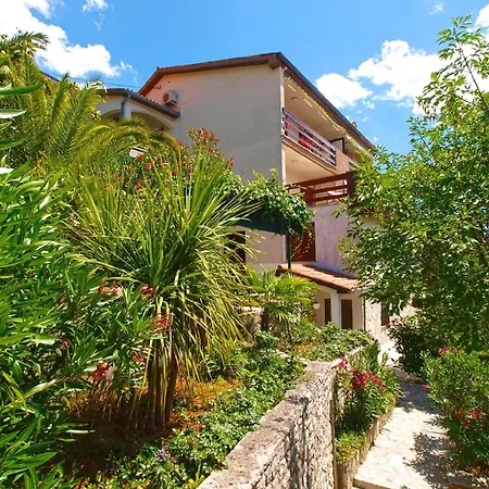 Fuer 5 Personen Ca 50 Qm In Rabac, Istrien Bucht Von Apartment Rabac