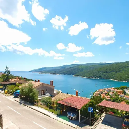 Fuer 5 Personen Ca 50 Qm In Rabac, Istrien Bucht Von Apartment